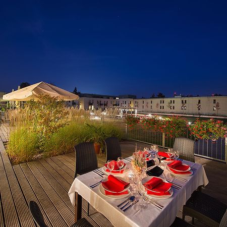 Ea Hotel Tereziansky Dvur Hradec Králové Exteriör bild