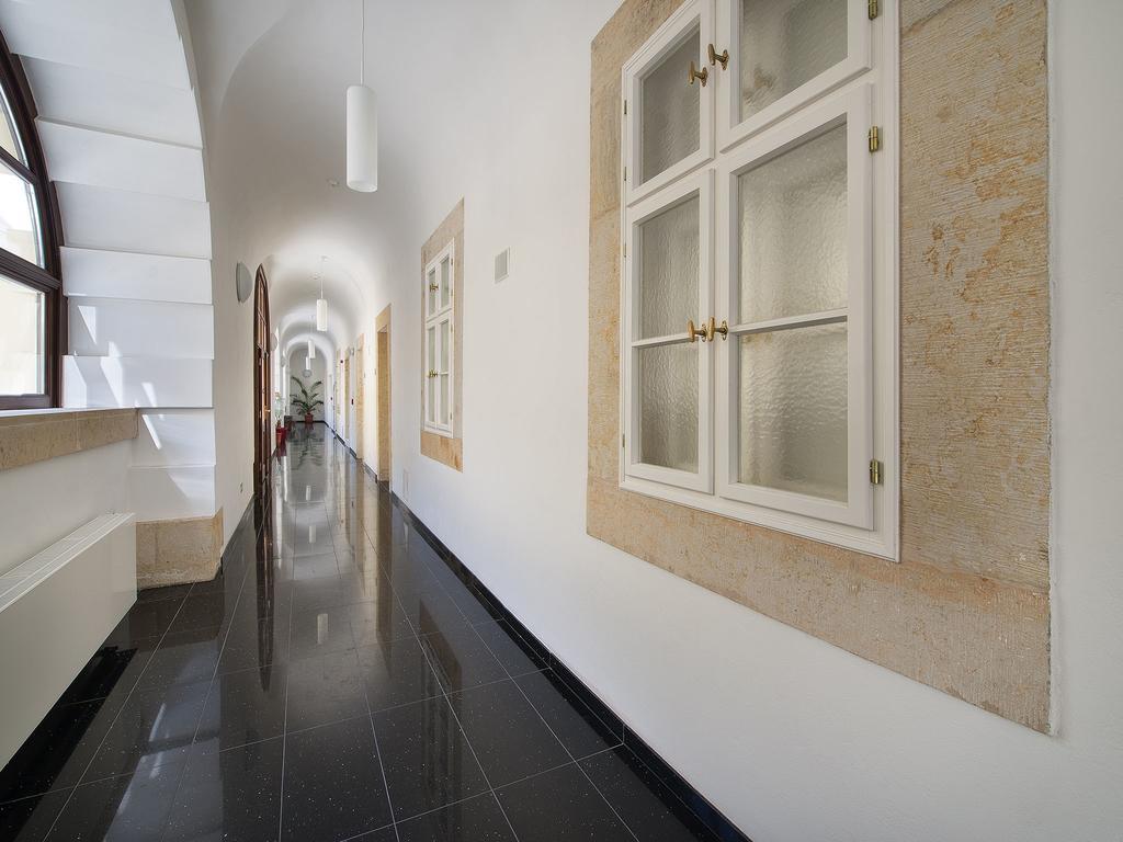 Ea Hotel Tereziansky Dvur Hradec Králové Exteriör bild