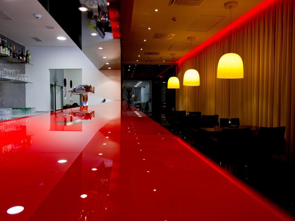 Ea Hotel Tereziansky Dvur Hradec Králové Exteriör bild